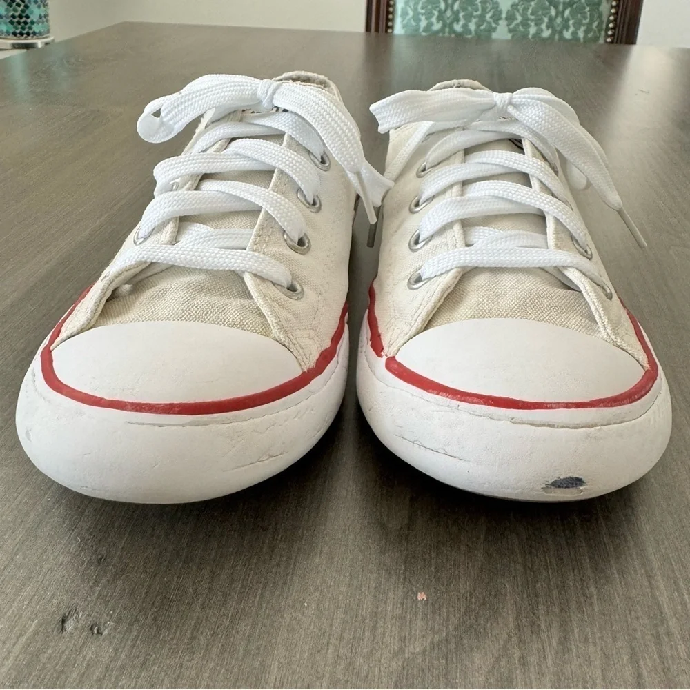 Converse Chuck Taylor All Star low Top sneakers shoes Off White kids size 2.5